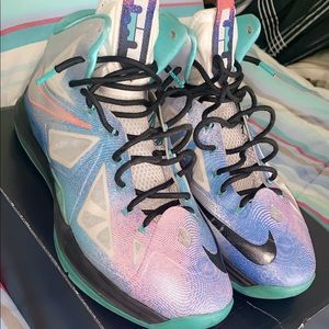 Lebron 10 “Re-entry” Pure Platinum